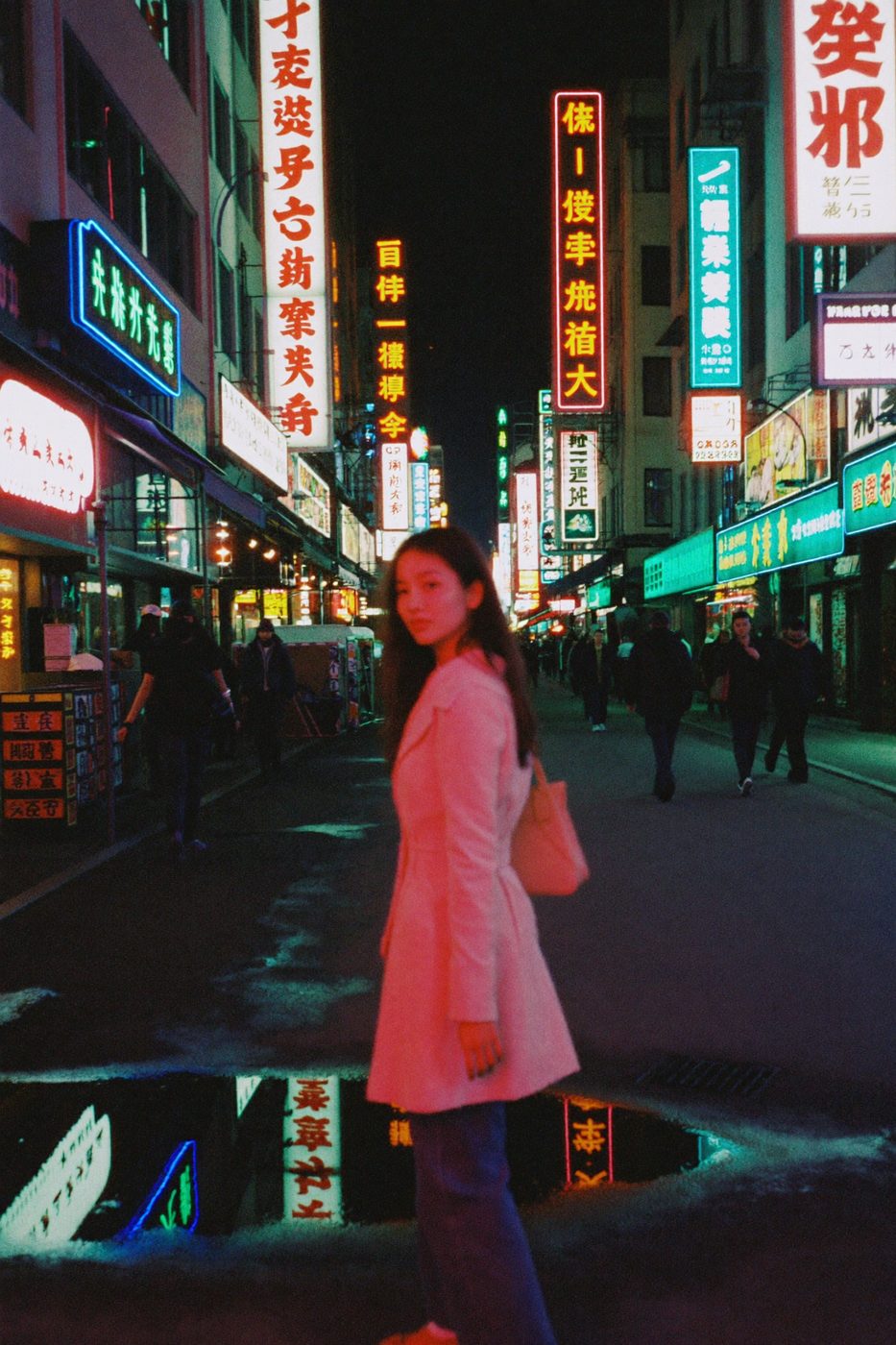 Analog Film prompt pack — street section sample, neon-lit night street photography